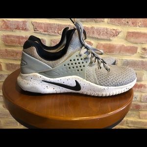 Nike Free TR V8 Training Shoes Grey White M Sz 9.5
